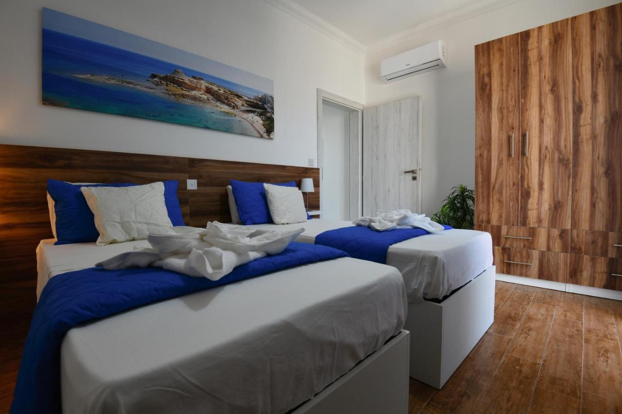 Apartamento A Bed Of Roses Marsalforn Exterior foto